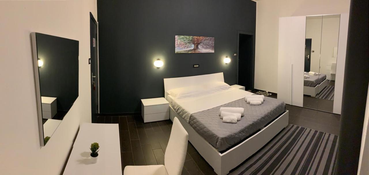 Hotel Neyra Beach Rimini Exteriör bild
