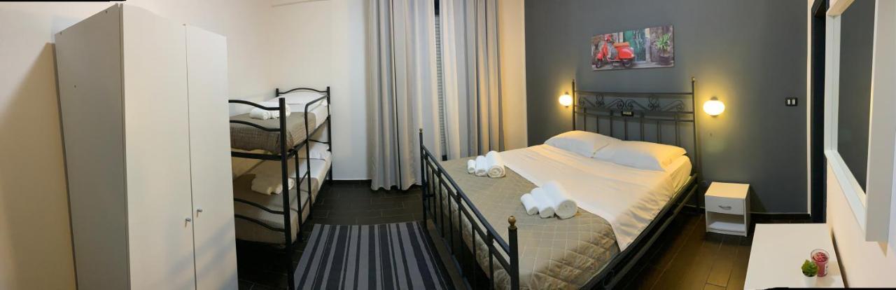 Hotel Neyra Beach Rimini Exteriör bild